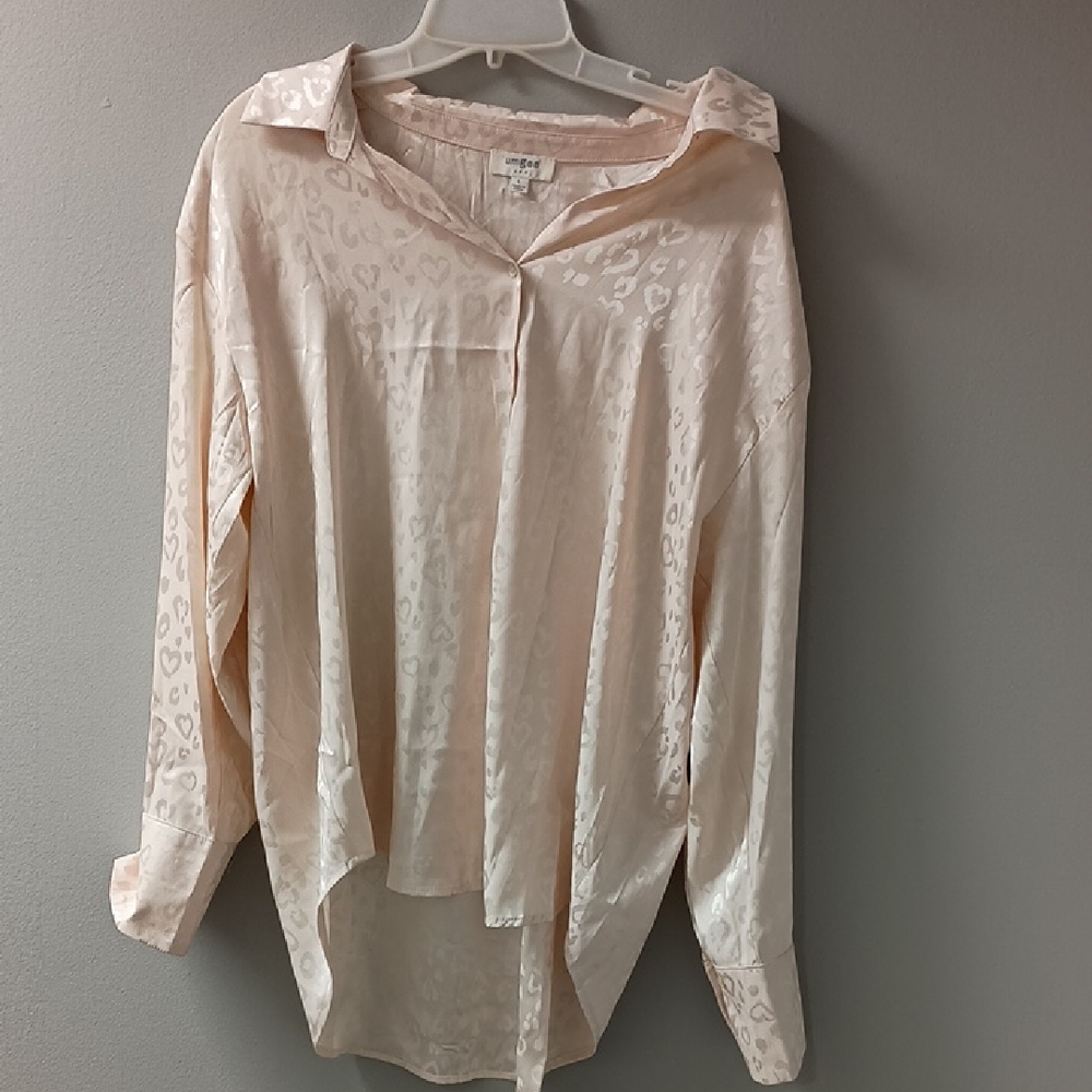 UmGee Cream Women's Top